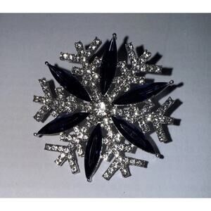 NWT Silvertone Faux Sapphire And Clear Rhinestone Brooch Pin Winter Christmas